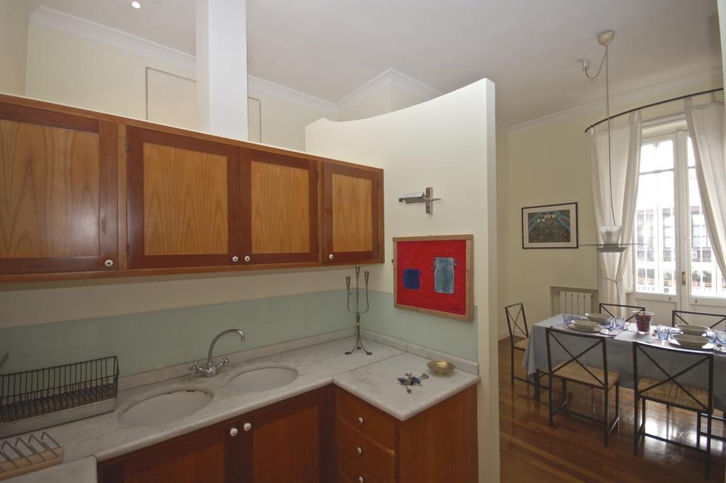 House And The City - Colosseum Apartments Roma Habitación foto